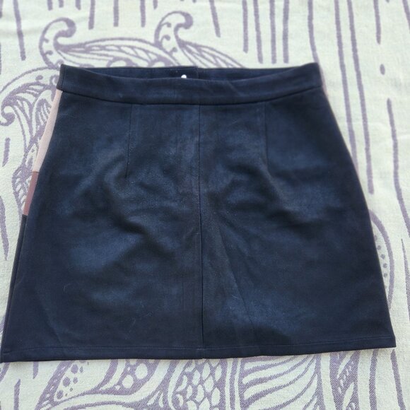 Altar'd State M- BLACK/TAN/BROWN COLORBLOCK MINI SKIRT FAUX SUEDE - Picture 4 of 4